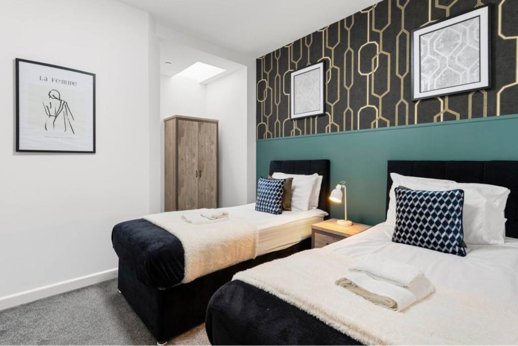 Modern Spacious Three Bedrooms With Private Garden Cardiff Zewnętrze zdjęcie
